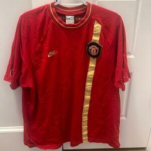 RARE NIKE Men’s Manchester united T-shirt, XXL, red and gold
